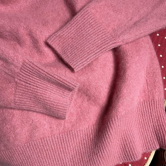 Cashmere Sweater Small - Picture 7 of 16